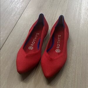 Rothy's Vibrant Red Pointed‎ Flats new without tags